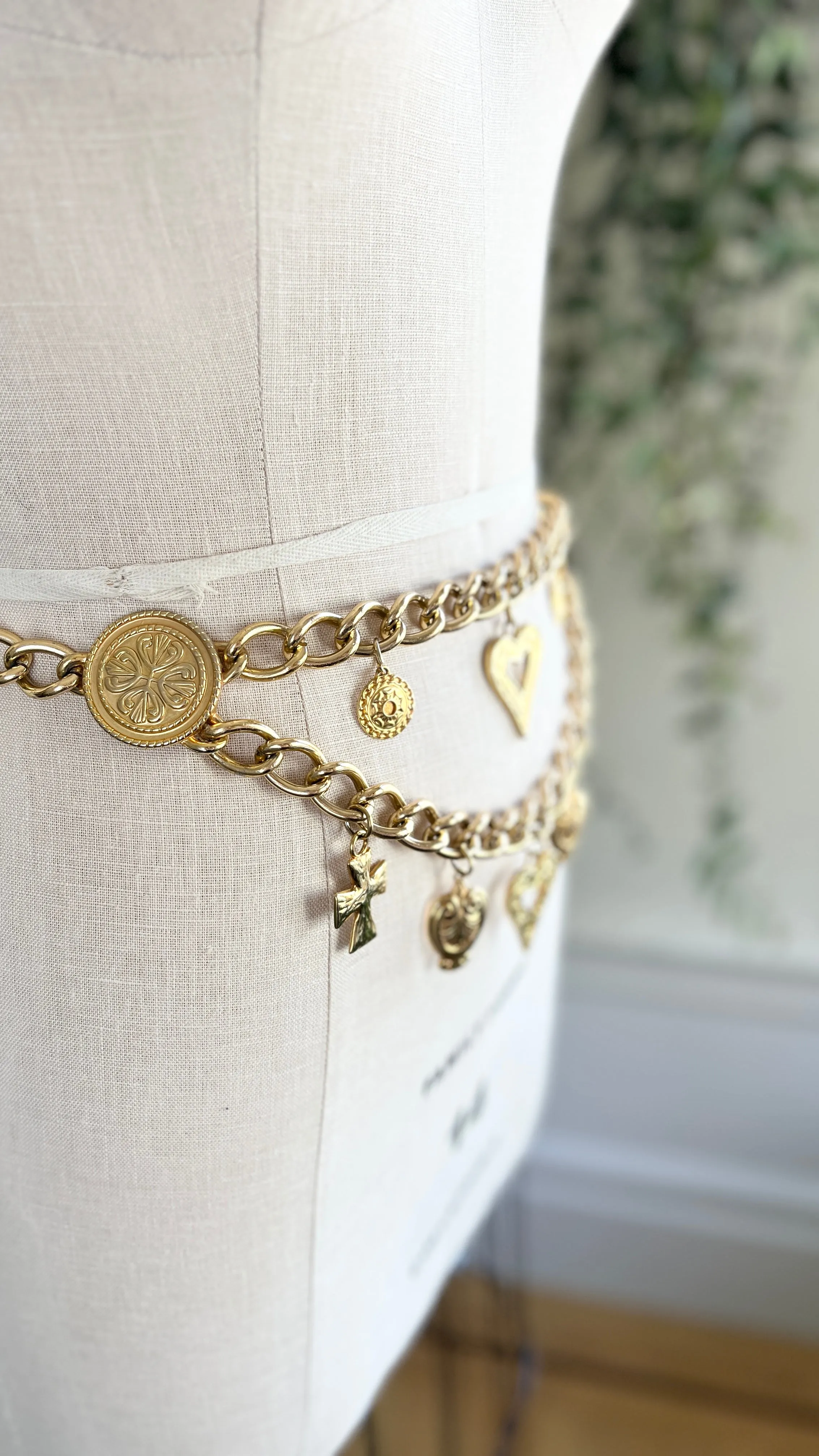 1980s Novelty Charms Chain Belt | x-small/small/medium/large