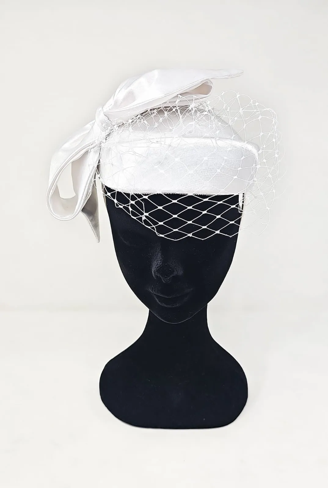 Bridal White Satin Bow Veiled Fascinator