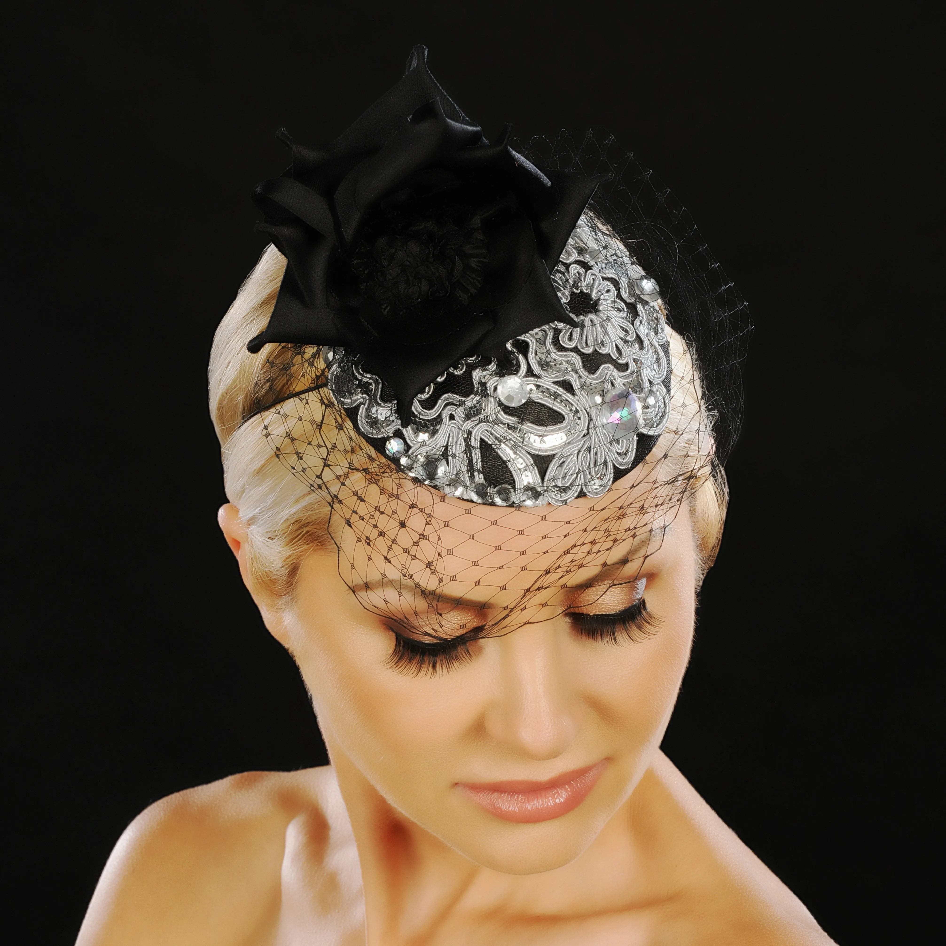 F6040- Silver and black fascinator for women