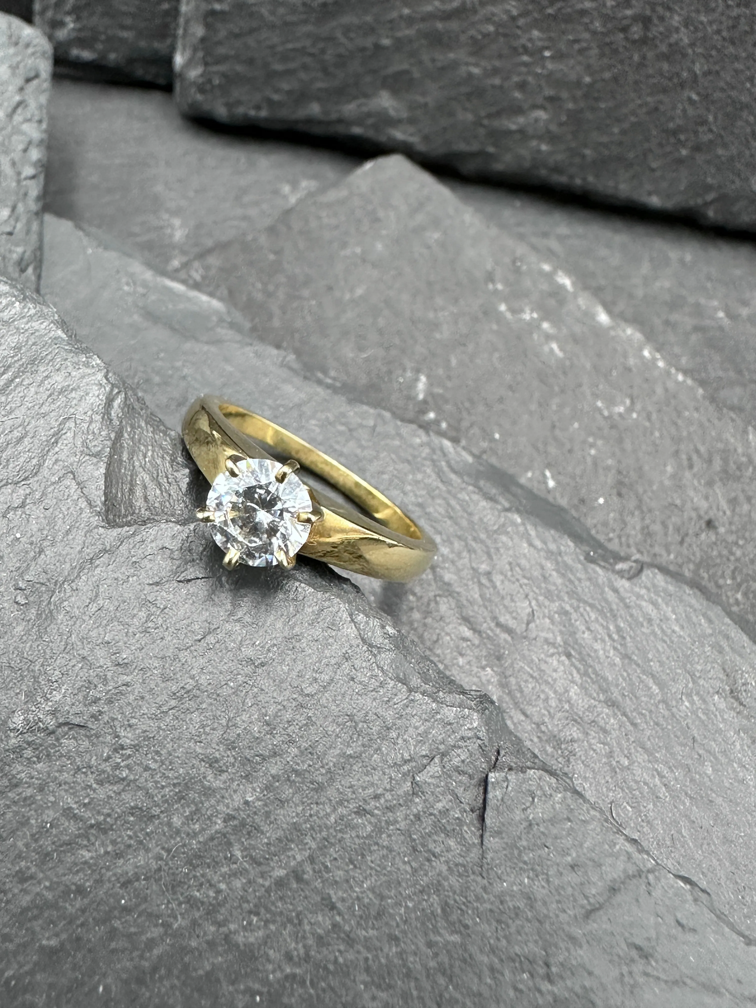 Solitaire Loaner Rings