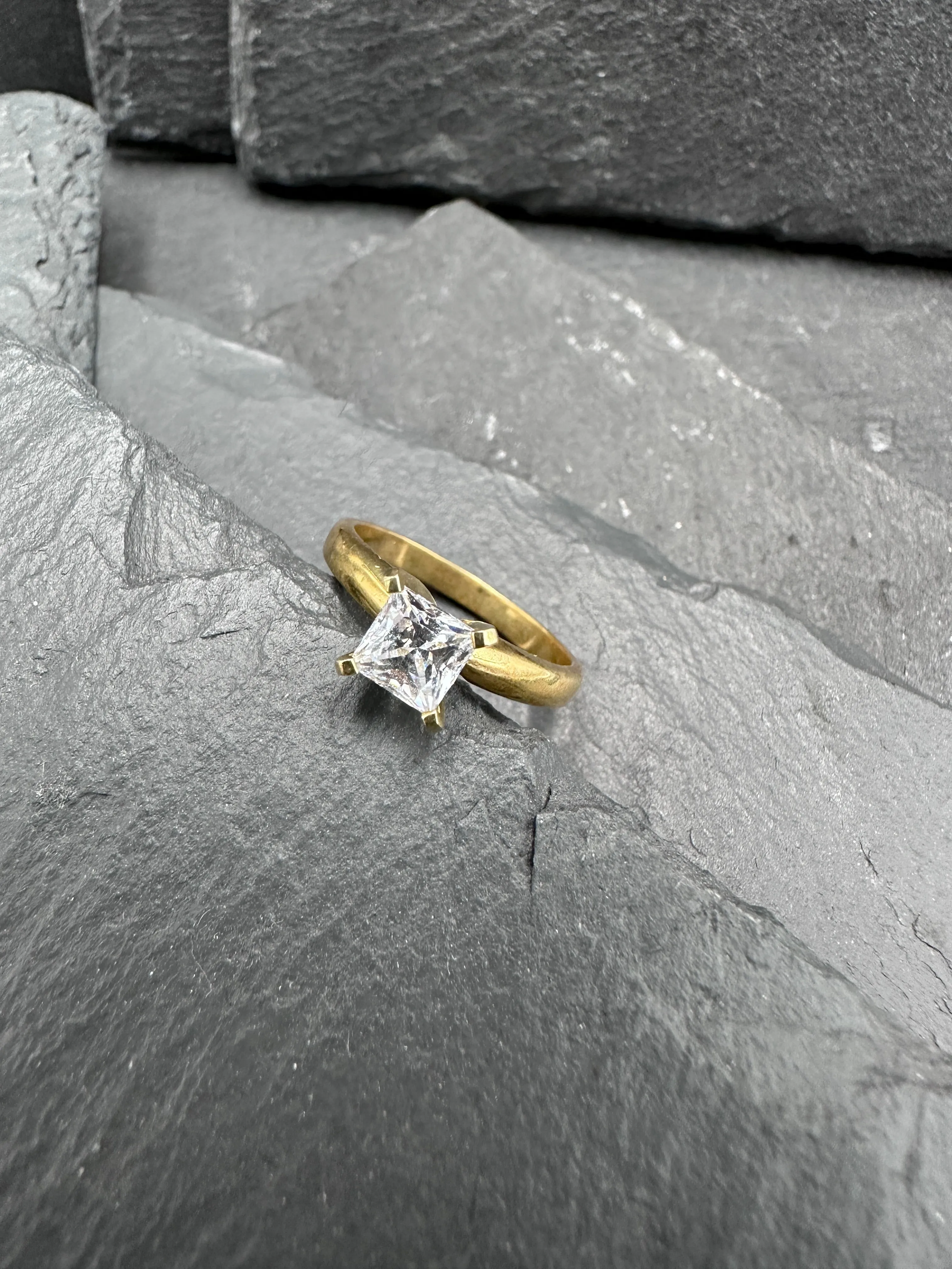 Solitaire Loaner Rings
